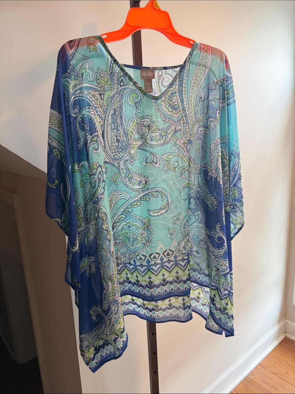 Chico's Turquoise & Navy Paisley V-Neck Tunic